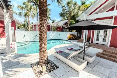 245 Broad Ave S, Naples, FL 34102 - Photo 9