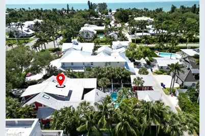 245 Broad Ave S, Naples, FL 34102 - Photo 3