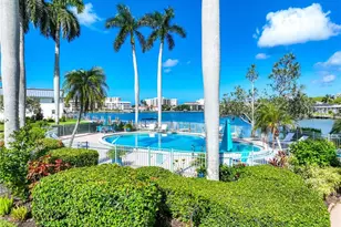 383 Harbour Dr, Naples, FL 34103 - Photo 15