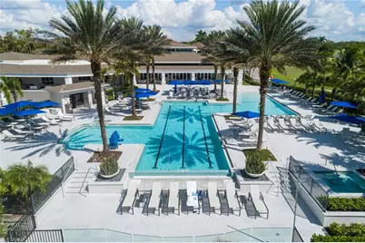 301 Courtside Dr, Naples, FL 34105 - Photo 21