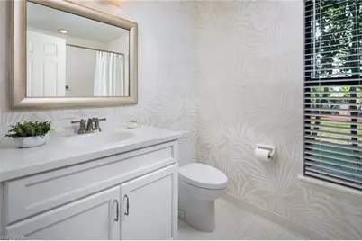 301 Courtside Dr, Naples, FL 34105 - Photo 11