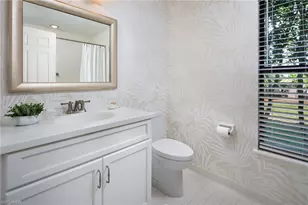 301 Courtside Dr, Naples, FL 34105 - Photo 11