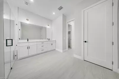 1123 NW 40th Pl, Cape Coral, FL 33993 - Photo 15