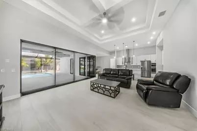 1123 NW 40th Pl, Cape Coral, FL 33993 - Photo 7