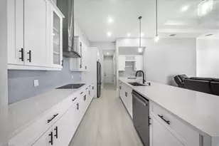 1123 NW 40th Pl, Cape Coral, FL 33993 - Photo 9