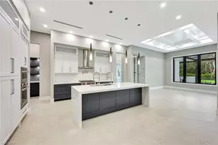 10493 Winterview Dr, Naples, FL 34109 - Photo 7