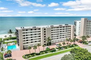 10475 Gulf Shore Dr, Naples, FL 34108 - Photo 27