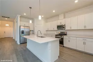 19121 Hinkley Dr, Estero, FL 33928 - Photo 11