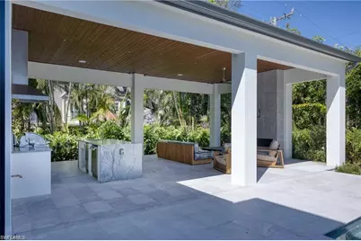 1800 Crayton Rd, Naples, FL 34102 - Photo 29