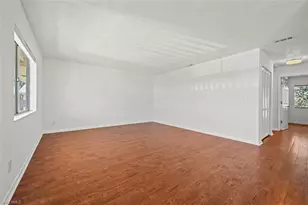 4607 Bayshore Dr, Naples, FL 34112 - Photo 5