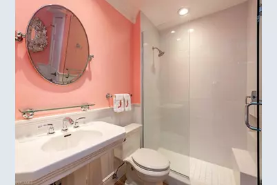 2401 Gulf Shore Blvd N #VILLA 6, Naples, FL 34103 - Photo 11