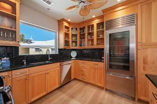 2401 Gulf Shore Blvd N, Naples, FL 34103 - Photo 7