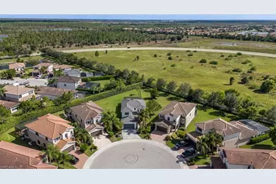 4172 Crescent Ct, Naples, FL 34119 - Photo 37