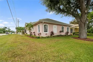 798 97th Ave N, Naples, FL 34108 - Photo 37