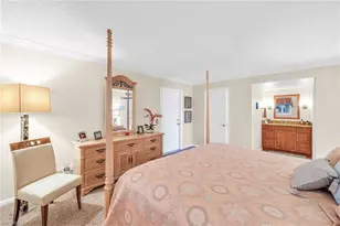 222 Harbour Dr, Naples, FL 34103 - Photo 17