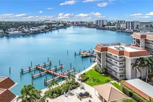 222 Harbour Dr, Naples, FL 34103 - Photo 29