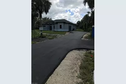 2863 52nd Ave NE, Naples, FL 34120 - Photo 7