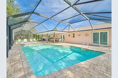 4135 Yarmouth Ct, North Fort Myers, FL 33903 - Photo 9