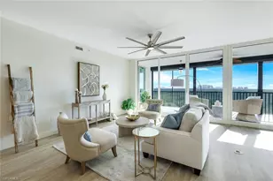 455 Cove Tower Dr, Naples, FL 34110 - Photo 11