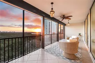 455 Cove Tower Dr, Naples, FL 34110 - Photo 1