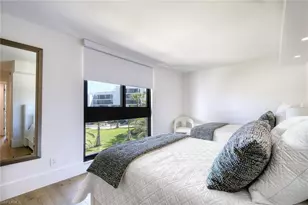 2389 Gulf Shore Blvd N, Naples, FL 34103 - Photo 17