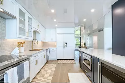 2389 Gulf Shore Blvd N #302, Naples, FL 34103 - Photo 11