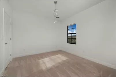 7549 Carnegie Way, Naples, FL 34119 - Photo 9