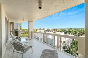 4021 Gulf Shore Blvd N, Naples, FL 34103 - Photo 15