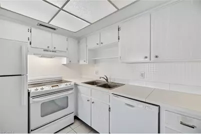 1400 Pompei Ln #53, Naples, FL 34103 - Photo 11