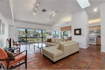 27189 Gasparilla Dr, Bonita Springs, FL 34135 - Photo 7