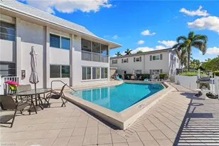 1686 Blue Point Ave, Naples, FL 34102 - Photo 25