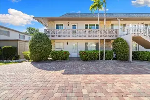 1686 Blue Point Ave, Naples, FL 34102 - Photo 19