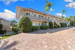 1686 Blue Point Ave, Naples, FL 34102 - Photo 21