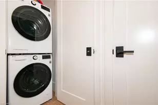 1686 Blue Point Ave, Naples, FL 34102 - Photo 17