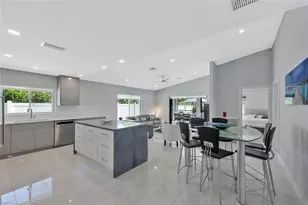 532 103rd Ave N, Naples, FL 34108 - Photo 5