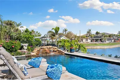 7 Glenview Manor Dr, Fort Myers Beach, FL 33931 - Photo 33