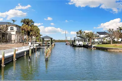 7 Glenview Manor Dr, Fort Myers Beach, FL 33931 - Photo 41