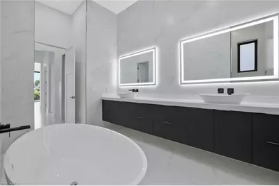 1317 Cypress Woods Dr, Naples, FL 34103 - Photo 9