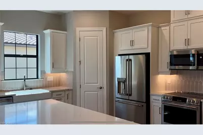 15323 Lucerna St #204, Naples, FL 34114 - Photo 5