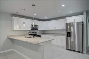 3510 S Grimsley Ct, Fort Myers, FL 33916 - Photo 7