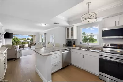 5 High Point Cir W #307, Naples, FL 34103 - Photo 3