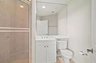 425 Cove Tower Dr, Naples, FL 34110 - Photo 13