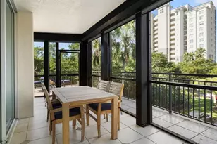 425 Cove Tower Dr, Naples, FL 34110 - Photo 3