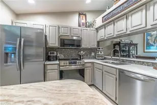 2069 Pine Isle Ln, Naples, FL 34112 - Photo 3