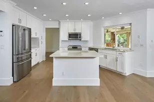 4916 Crayton Rd, Naples, FL 34103 - Photo 11