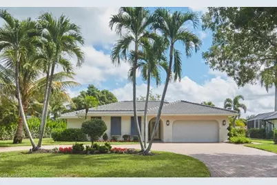 4916 Crayton Rd, Naples, FL 34103 - Photo 3