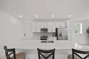 26400 Coco Cay Cir, Bonita Springs, FL 34135 - Photo 9