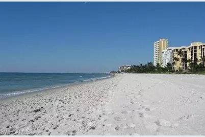 460 Launch Cir #303, Naples, FL 34108 - Photo 19