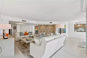 4251 Gulf Shore Blvd N, Naples, FL 34103 - Photo 3