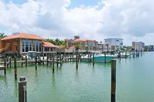 4170 Crayton Rd, Naples, FL 34103 - Photo 15